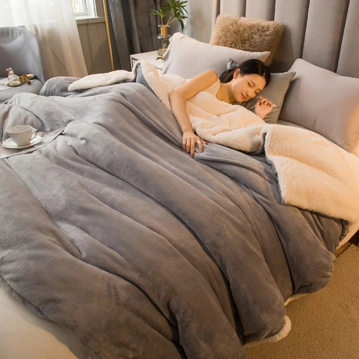 Cozy Luxe Wool Throw Blanket™